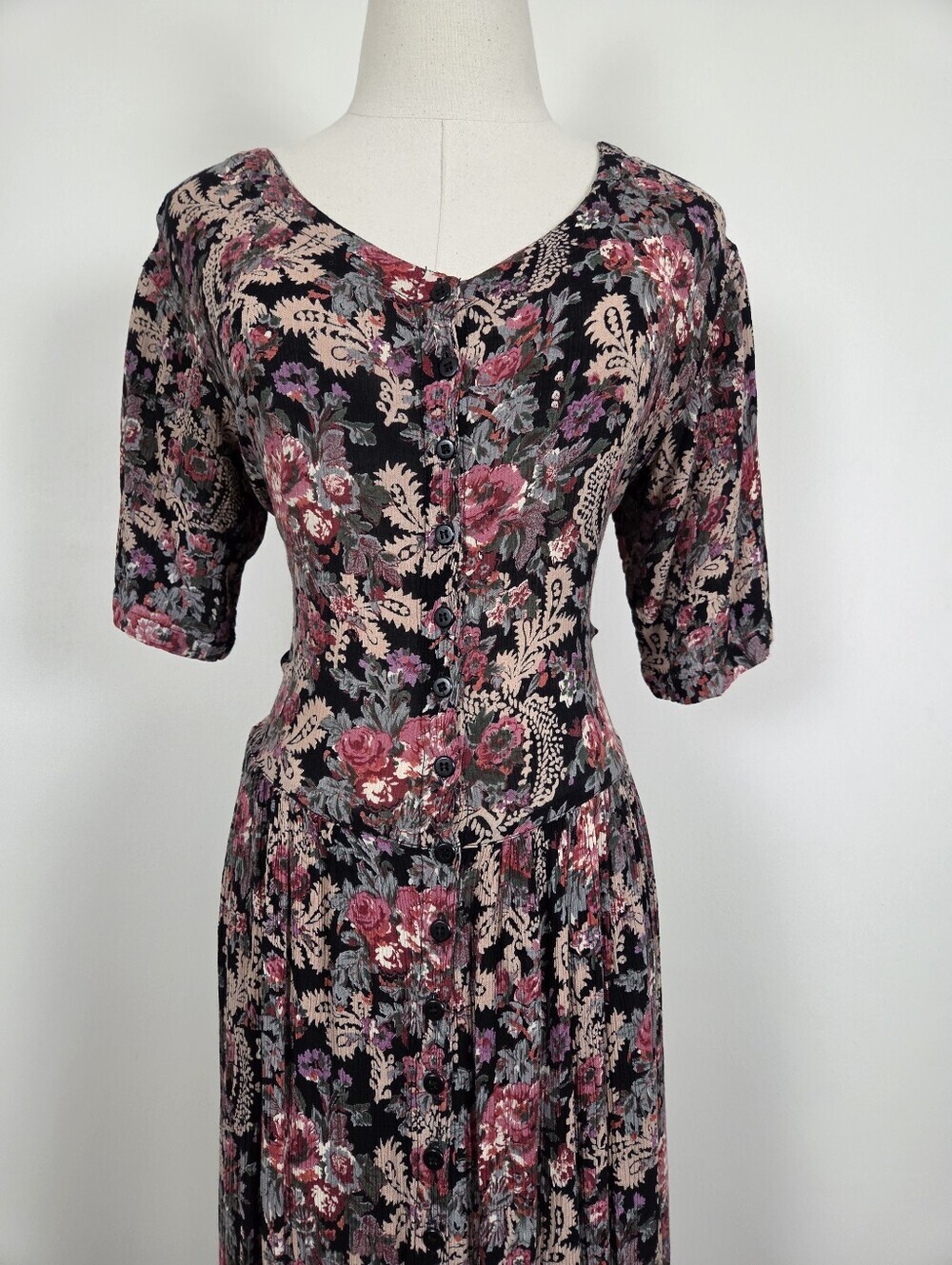 Vintage Floral Rayon Midi Dress Button Up Relaxed Fit Size Medium Boho (r) - Picture 9 of 12